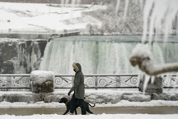 When Steam Turns to Ice: Niagara Falls in Winter - Sputnik International