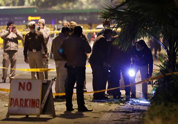 New Delhi Blast Outside Israeli Embassy Reportedly Prompts Mossad Involvement  - Sputnik International