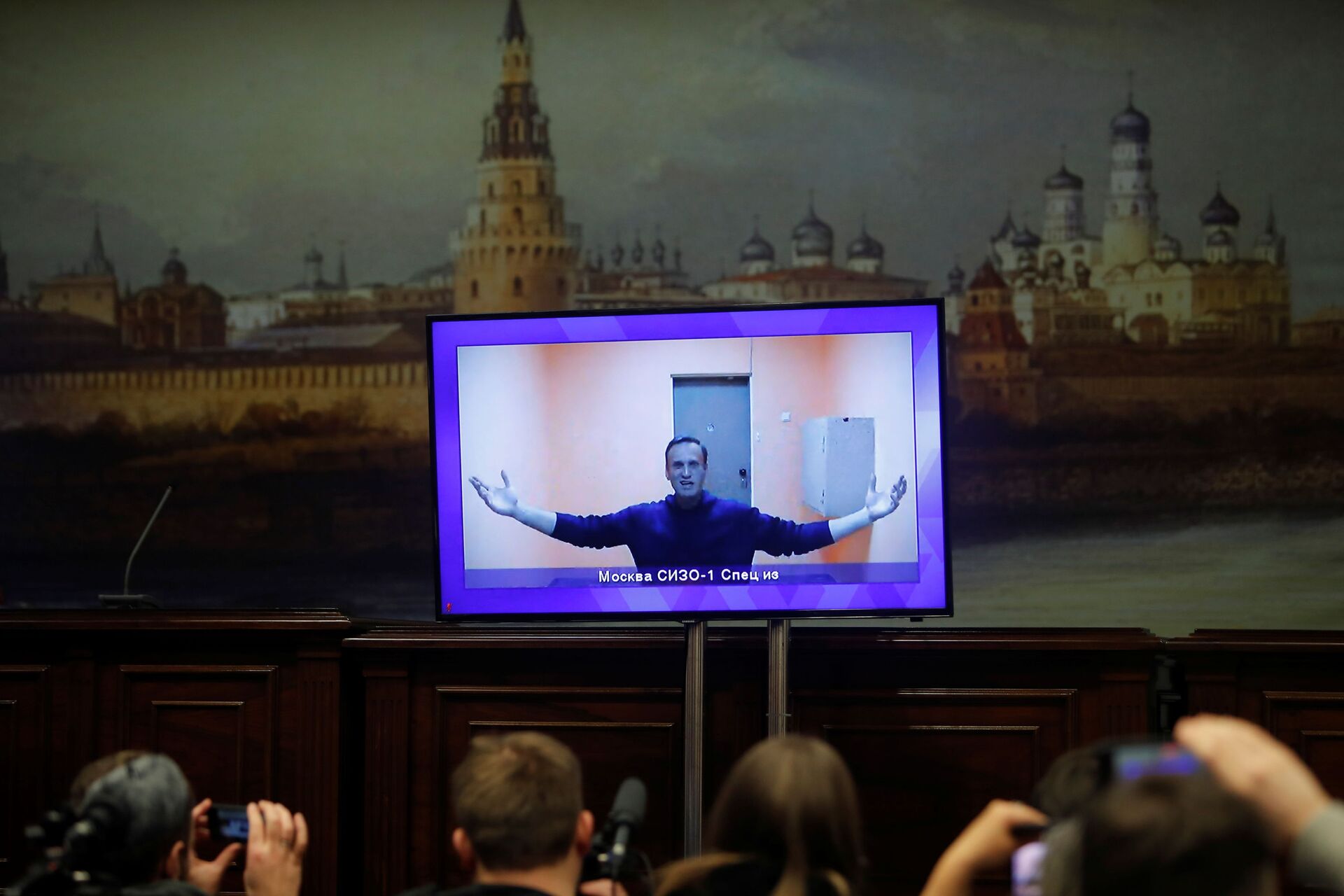 Moscow Court Reaffirms Navalny's Prison Term in Yves Rocher Case But Slightly Shortens It - Sputnik International, 1920, 20.02.2021