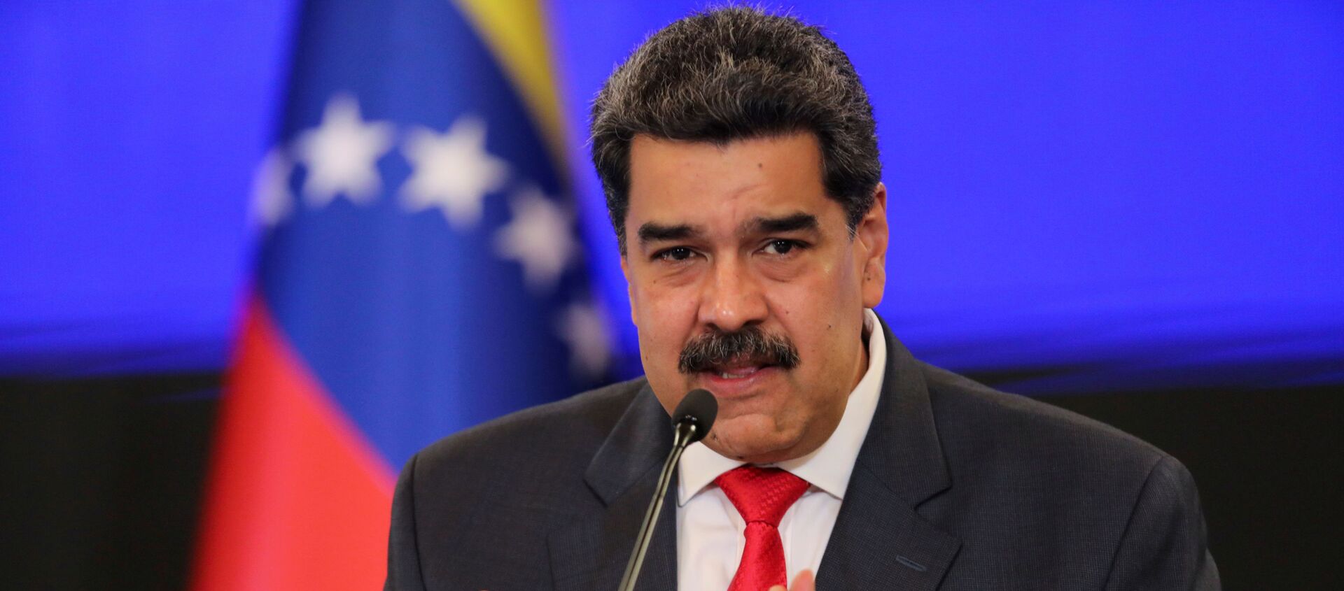 Venezuelan President Nicolas Maduro gestures as he speaks during a news conference following the ruling Socialist Party's victory in legislative elections that were boycotted by the opposition in Caracas, Venezuela December 8, 2020. - Sputnik International, 1920, 01.02.2021