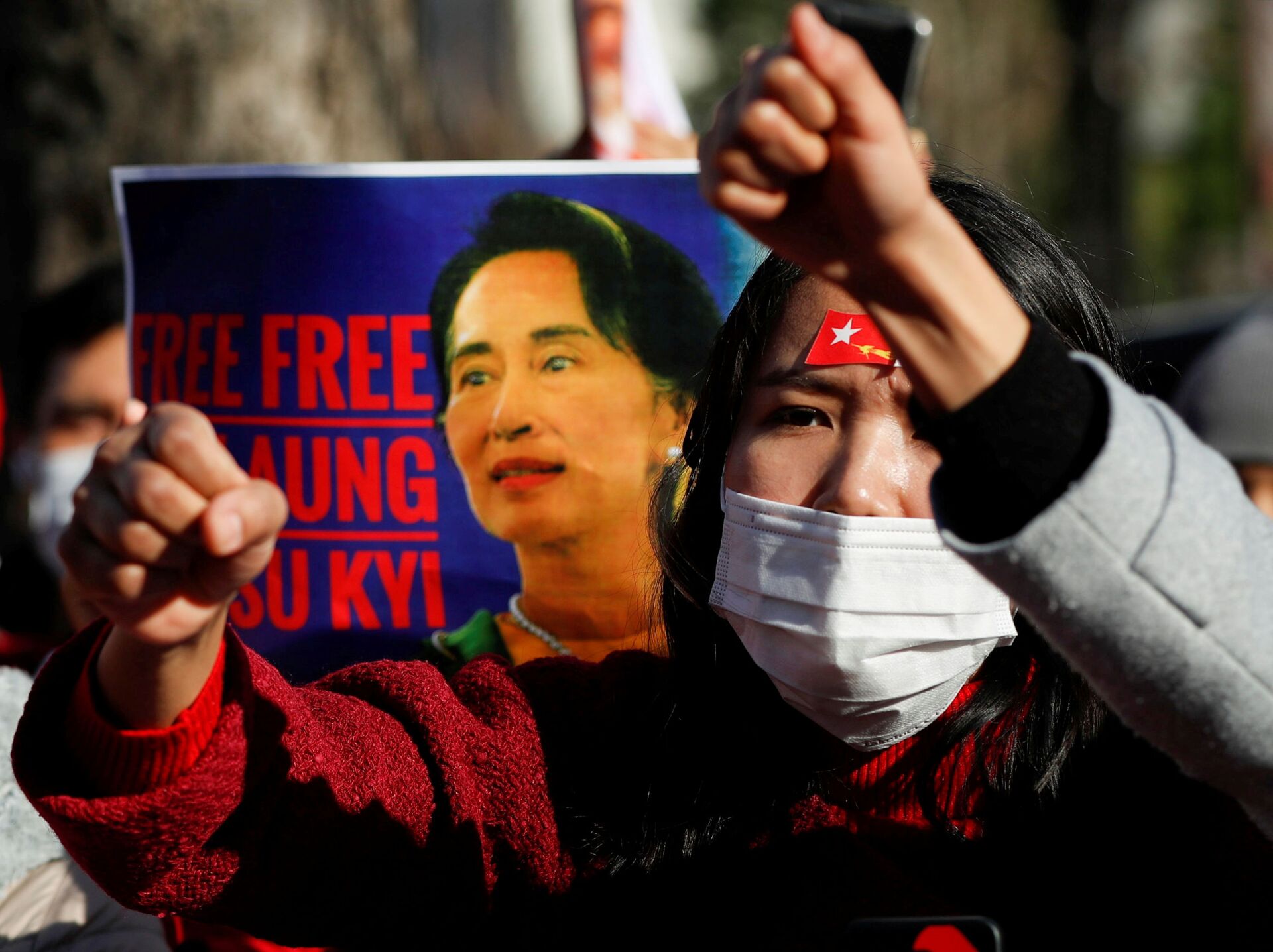 New Charges Filed Against Ousted Myanmar State Counsellor Aung San Suu Kyi, Lawyer Says - Sputnik International, 1920, 01.03.2021