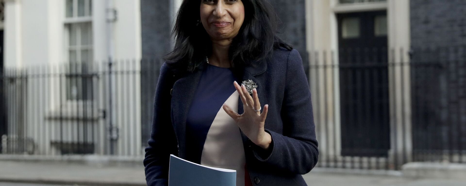 Suella Braverman the Attorney General for England and Wales, walks from Downing Street to attend a cabinet meeting at the Foreign and Commonwealth Office in London, Tuesday, Sept. 22, 2020 - Sputnik International, 1920, 19.10.2022