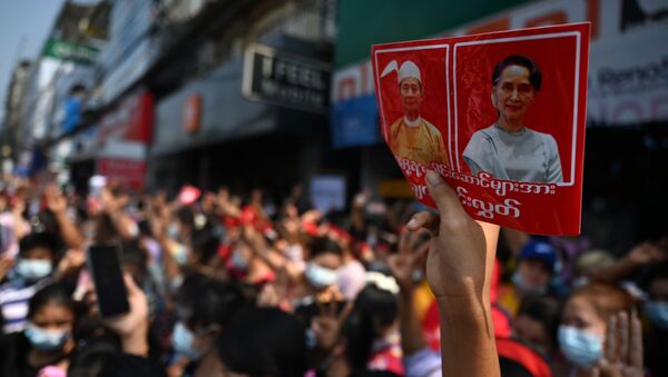 Демонстрации против военного переворота в Мьянме - Sputnik International