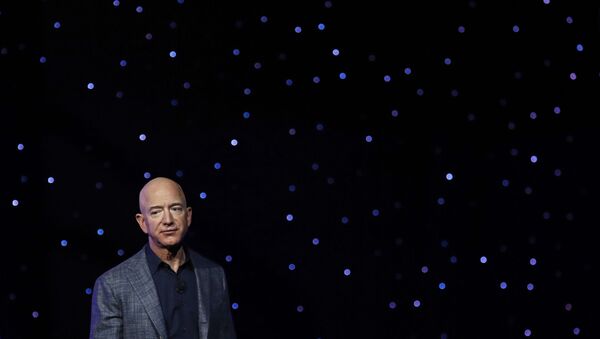 In this May 9, 2019, file photo Jeff Bezos speaks at an event to unveil Blue Origin's Blue Moon lunar lander in Washington - Sputnik International
