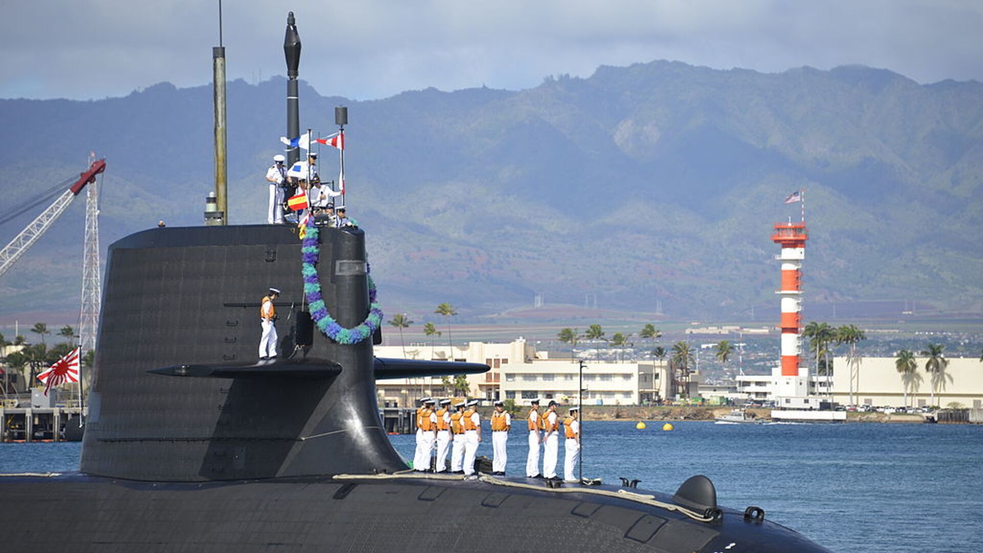 Japan Maritime Self Defense Force (JMSDF) submarine Hakuryu (SS-503) arrives at Joint Base Pearl Harbor-Hickam for a scheduled port visit, Feb. 6. While in port, the submarine crew will conduct various training evolutions and have the opportunity to enjoy the sights and culture of Hawaii.  - Sputnik International, 1920, 09.02.2021