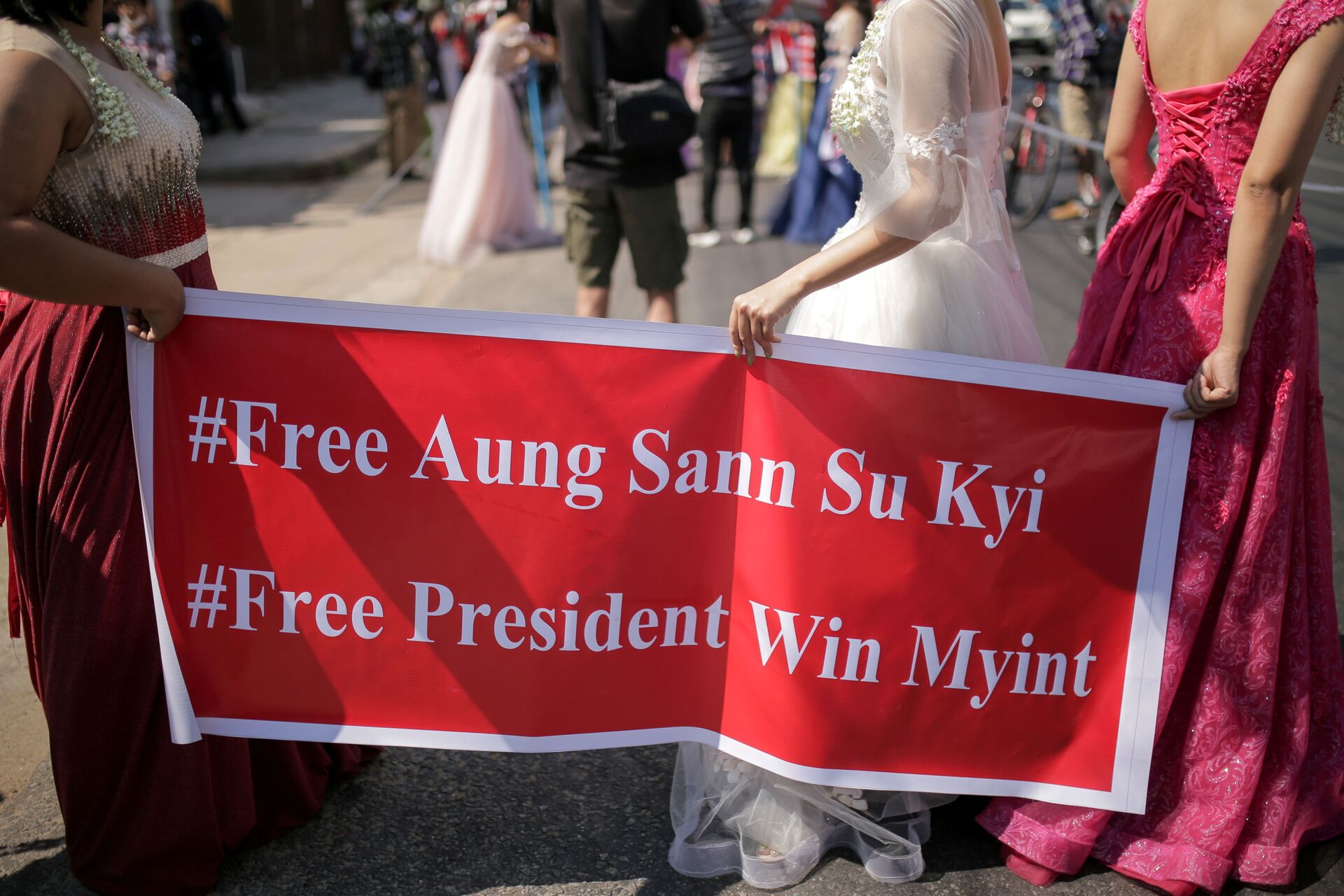 Court Hearing for Myanmar's Aung San Suu Kyi Delayed Till Wednesday, Report Says - Sputnik International, 1920, 15.02.2021
