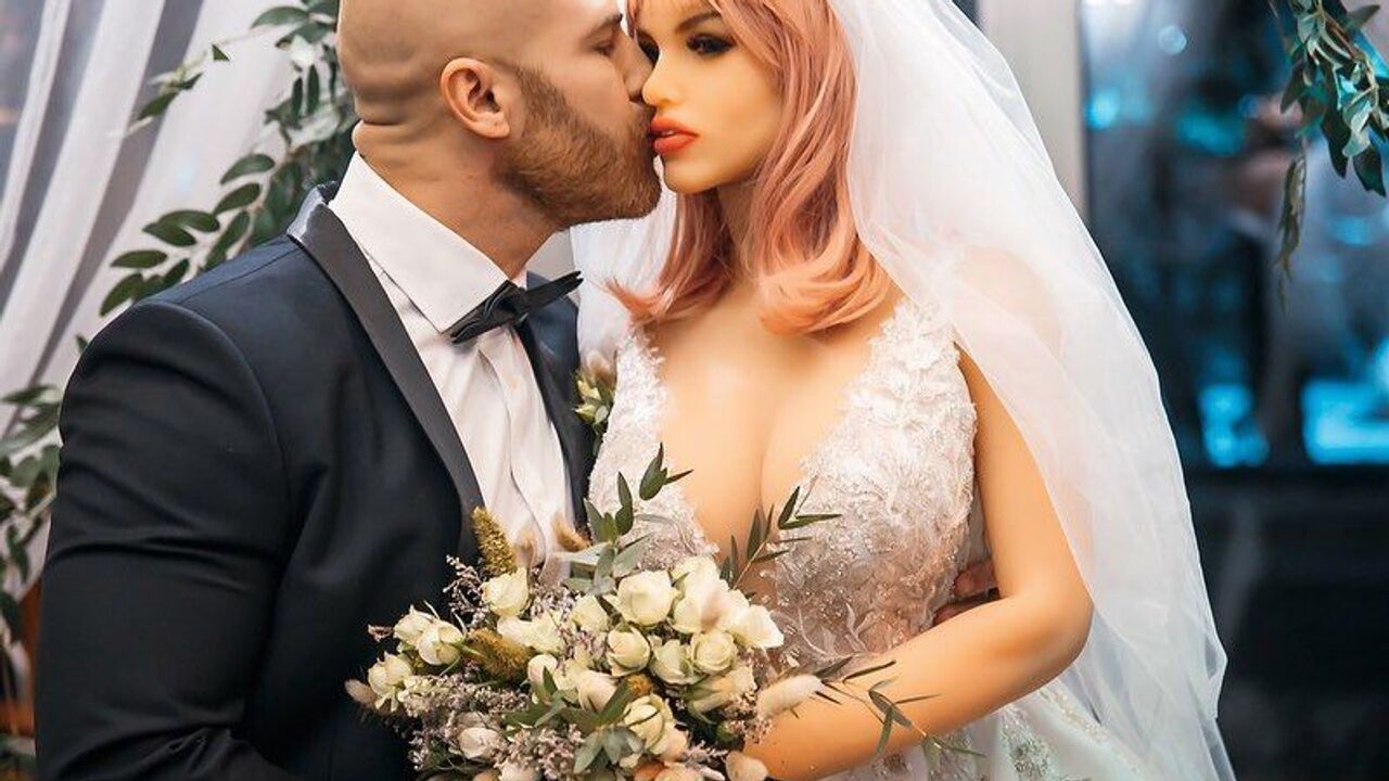 Bodybuilder Who Married Sex Doll Now Wants More Wives And a