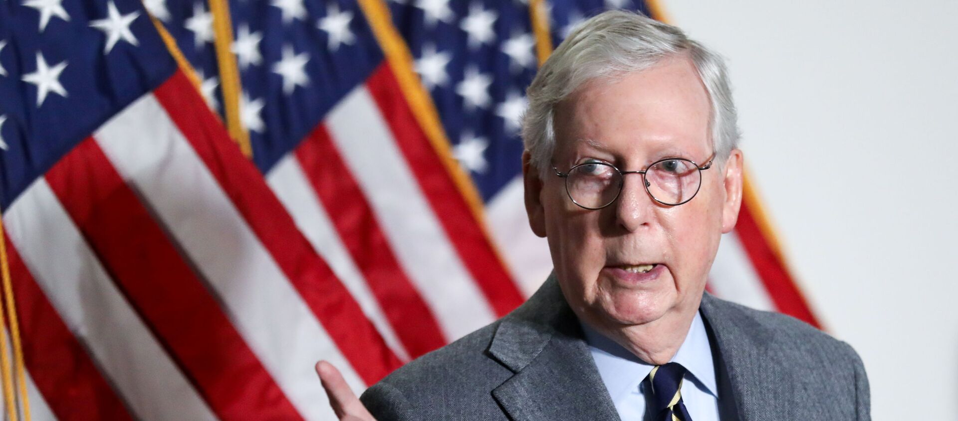 U.S. Senate Minority Leader Mitch McConnell (R-KY) speaks to reporters after the weekly Republican caucus policy luncheon on Capitol Hill in Washington, U.S., January 26, 2021. - Sputnik International, 1920