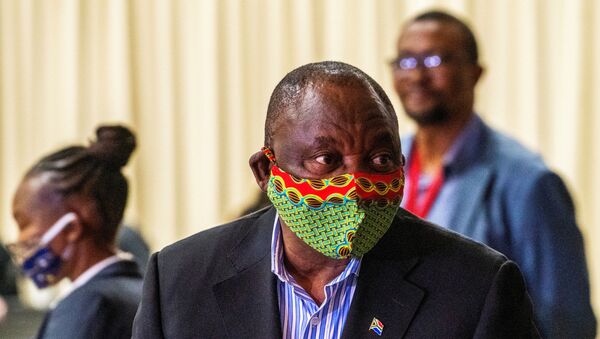 FILE PHOTO: South African President Cyril Ramaphosa visits the coronavirus disease (COVID-19) treatment facilities in Johannesburg - Sputnik International