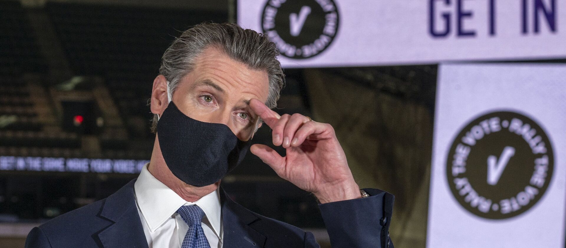  In this Oct 29, 2020, file photo, California Gov. Gavin Newsom speaks to reporters at Golden 1 Center in Sacramento, Calif. Gov. Newsom is facing a possible recall election as the nation's most populous state struggles to emerge from the coronavirus crisis - Sputnik International, 1920, 18.06.2021