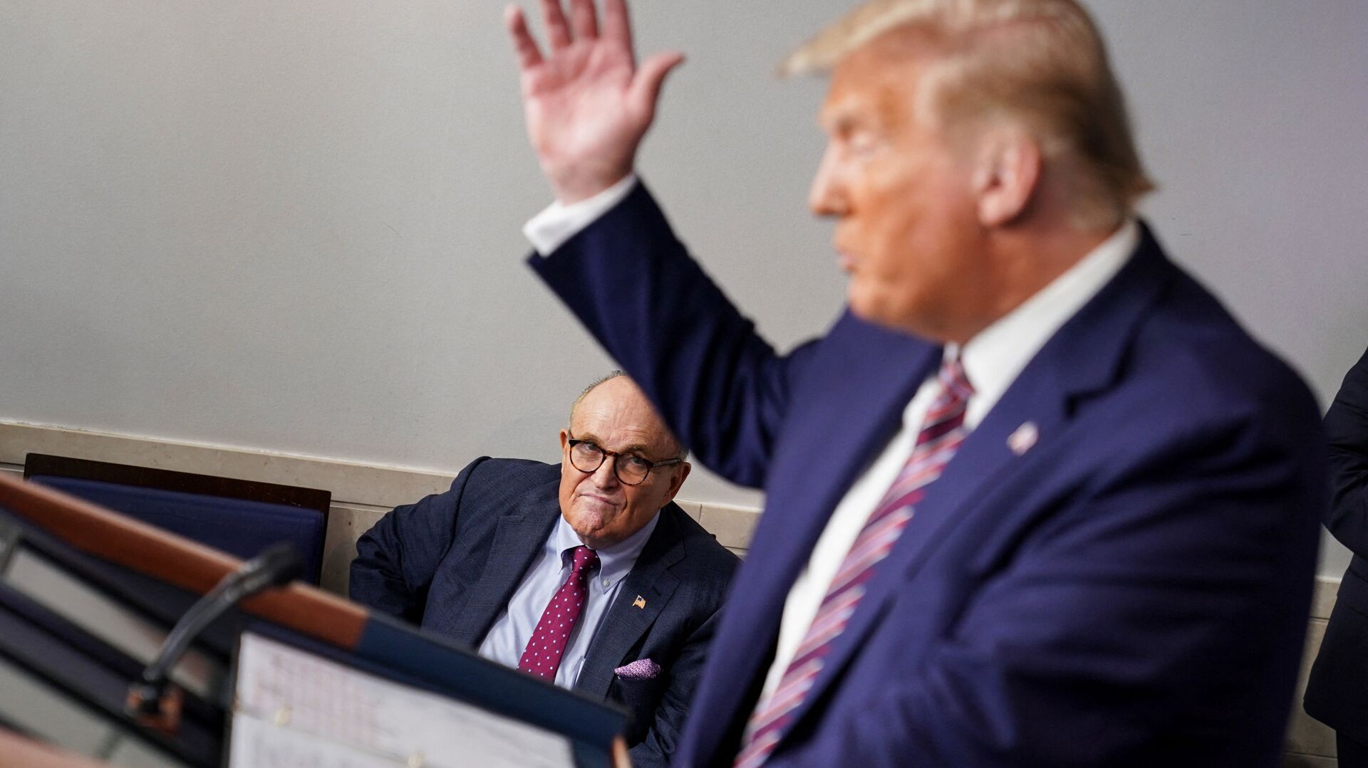 Former New York Mayor Rudy Giuliani listens as U.S. President Donald Trump speaks during a news conference in the Briefing Room of the White House on September 27, 2020 in Washington, DC. - Sputnik International, 1920, 25.02.2021