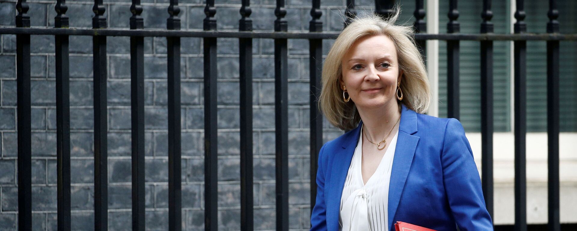 Britain's Secretary of State of International Trade and Minister for Women and Equalities Liz Truss is seen outside Downing Street, in London, Britain March 17, 2020. - Sputnik International, 1920, 22.02.2021