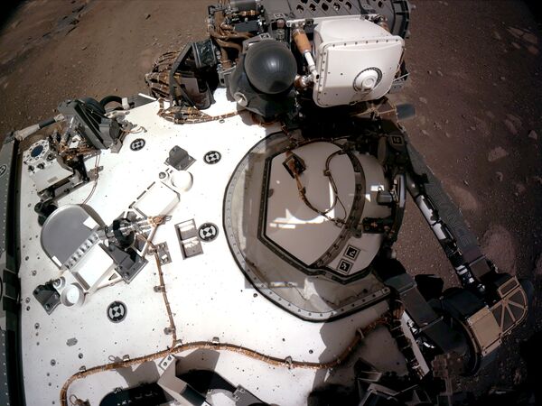 First High-Resolution Photos of Martian Surface Taken by Perseverance Rover - Sputnik International