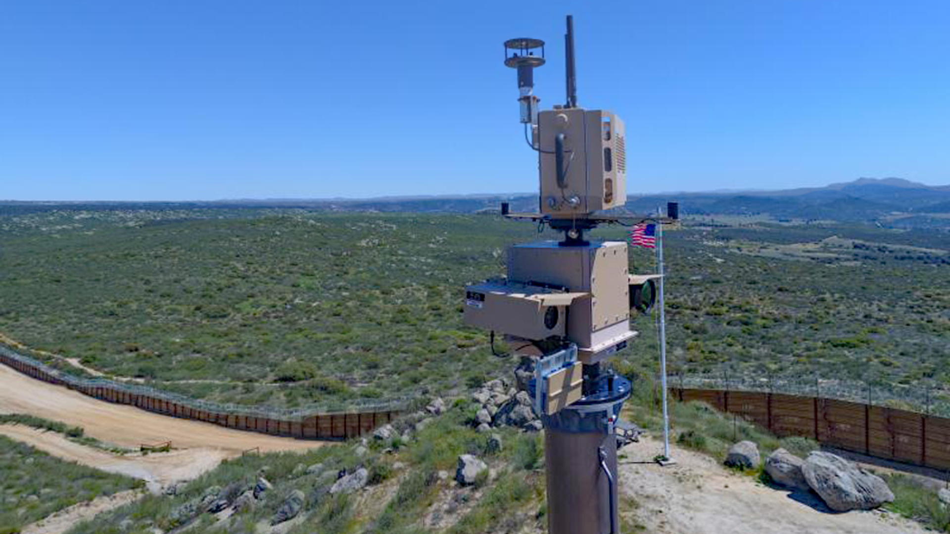 An autonomous surveillance tower along the US-Mexico Border. File photo. - Sputnik International, 1920, 25.02.2021