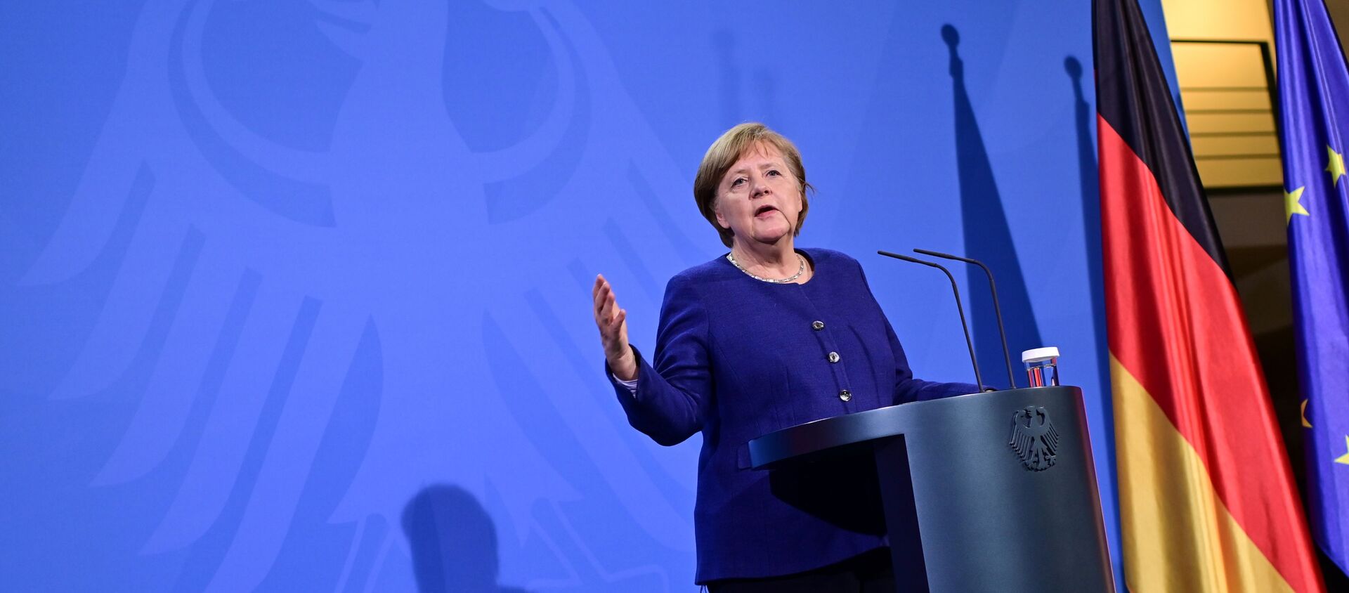 German Chancellor Angela Merkel addresses a press conference following the EU leaders' videoconference in Berlin, Germany February 25, 2021. - Sputnik International, 1920, 25.02.2021