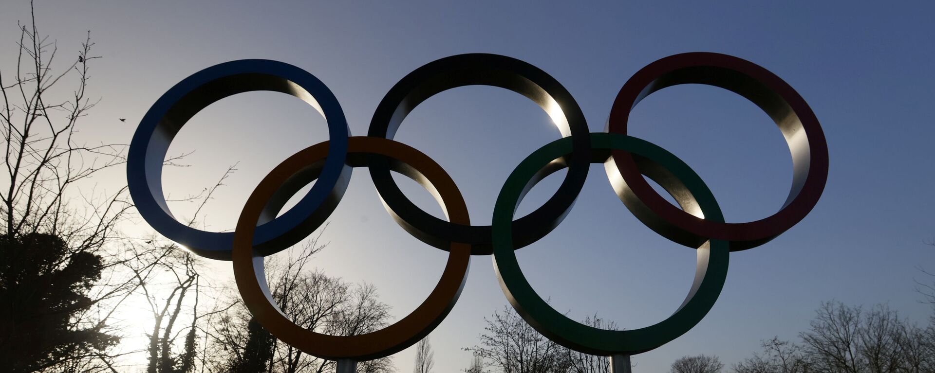 The Olympic rings are pictured in front of the International Olympic Committee (IOC) headquarters during the coronavirus disease (COVID-19) outbreak in Lausanne, Switzerland, February 24, 2021 - Sputnik International, 1920, 28.02.2022