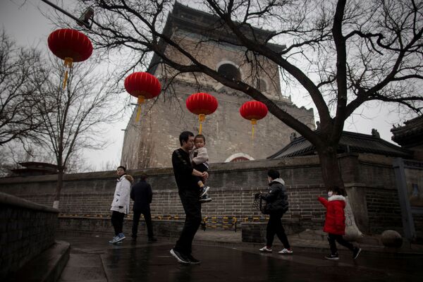 China Raises Red Lanterns to Mark First Full Moon of Lunar Year  - Sputnik International