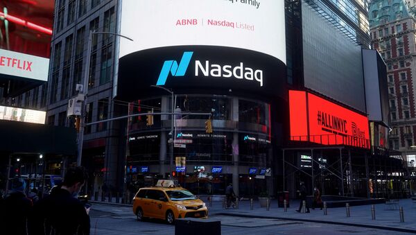 The NASDAQ market site displays an AirBnb sign on their billboard on the day of their IPO in Times Square in the Manhattan borough of New York City, New York, U.S., December 10, 2020 - Sputnik International