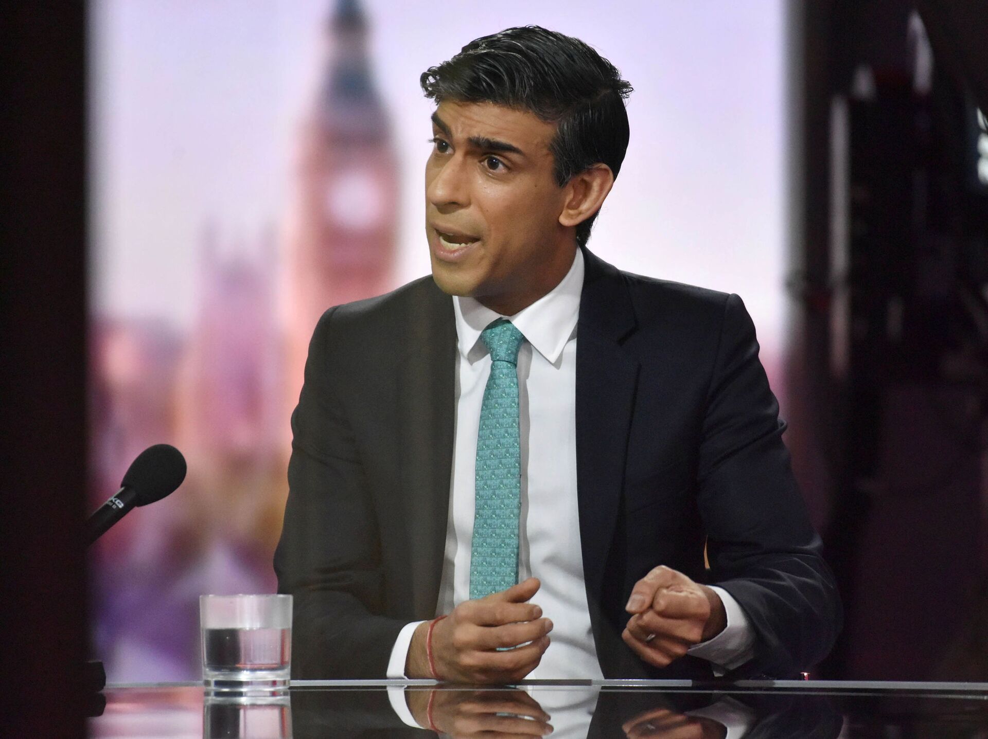 Britain's Chancellor of the Exchequer Rishi Sunak speaks on BBC TV's The Andrew Marr Show - Sputnik International, 1920, 07.09.2021
