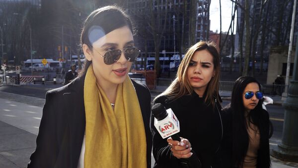 Emma Coronel Aispuro, wife of Joaquin El Chapo Guzman, arrives at the federal court, Monday, 4 February 2019 in New York. - Sputnik International