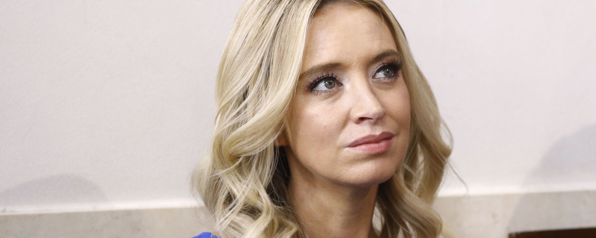 White House press secretary Kayleigh McEnany attends a coronavirus task force briefing with President Donald Trump at the White House, Saturday, April 18, 2020, in Washington.  - Sputnik International, 1920, 04.03.2021