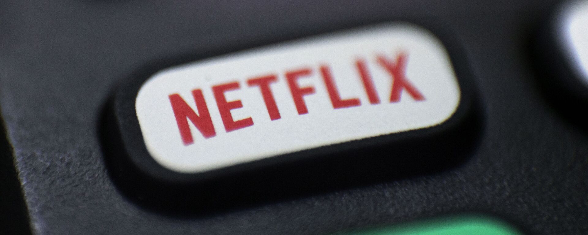  Logo for Netflix on a remote control  - Sputnik International, 1920, 23.04.2022