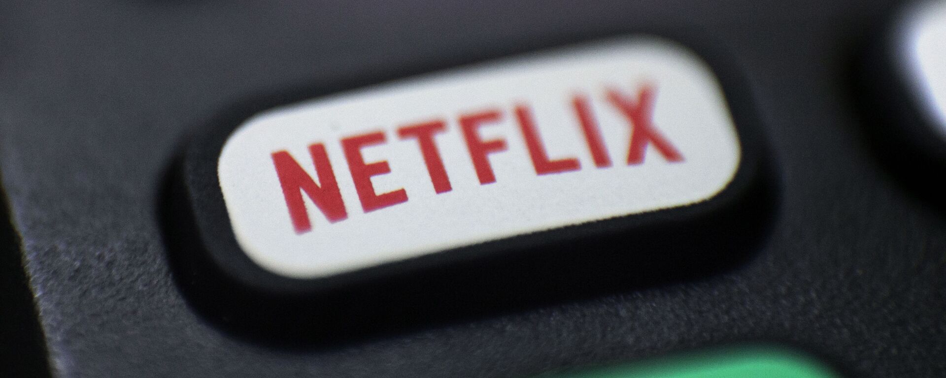  Logo for Netflix on a remote control  - Sputnik International, 1920, 17.05.2022