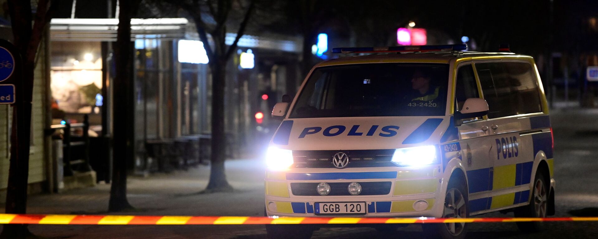 Police work at a knife attack site in Vetlanda, Sweden March 3, 2021. - Sputnik International, 1920, 23.09.2021