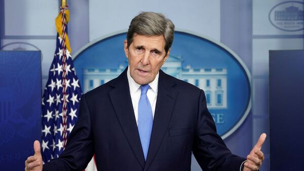 U.S. climate envoy John Kerry speaks at a press briefing at the White House in Washington, U.S., January 27, 2021. - Sputnik International