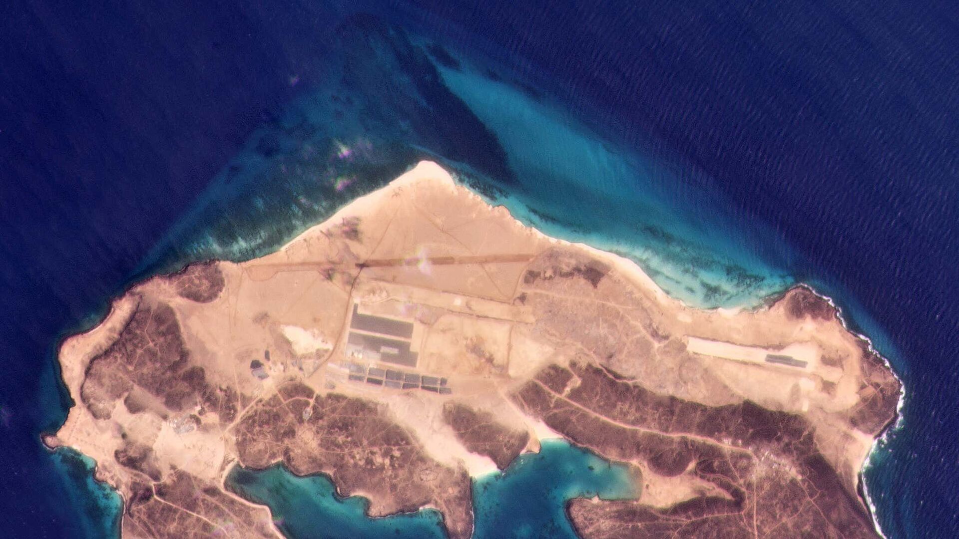 Photos: Mysterious Airfield Construction Spotted on Yemeni Island Formerly Controlled by UAE - Sputnik International, 1920, 10.03.2021