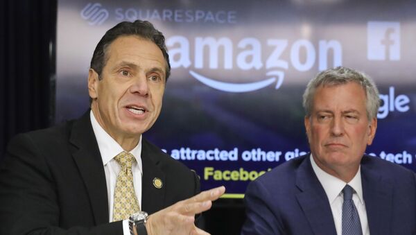 New York Gov. Andrew Cuomo, left, and New York City Mayor Bill de Blasio hold a news conference Tuesday Nov. 13, 2018, in New York. Amazon said it will split its much-anticipated second headquarters between New York and northern Virginia. Its New York location will be in the Long Island City neighborhood of Queens. (AP Photo/Bebeto Matthews) - Sputnik International