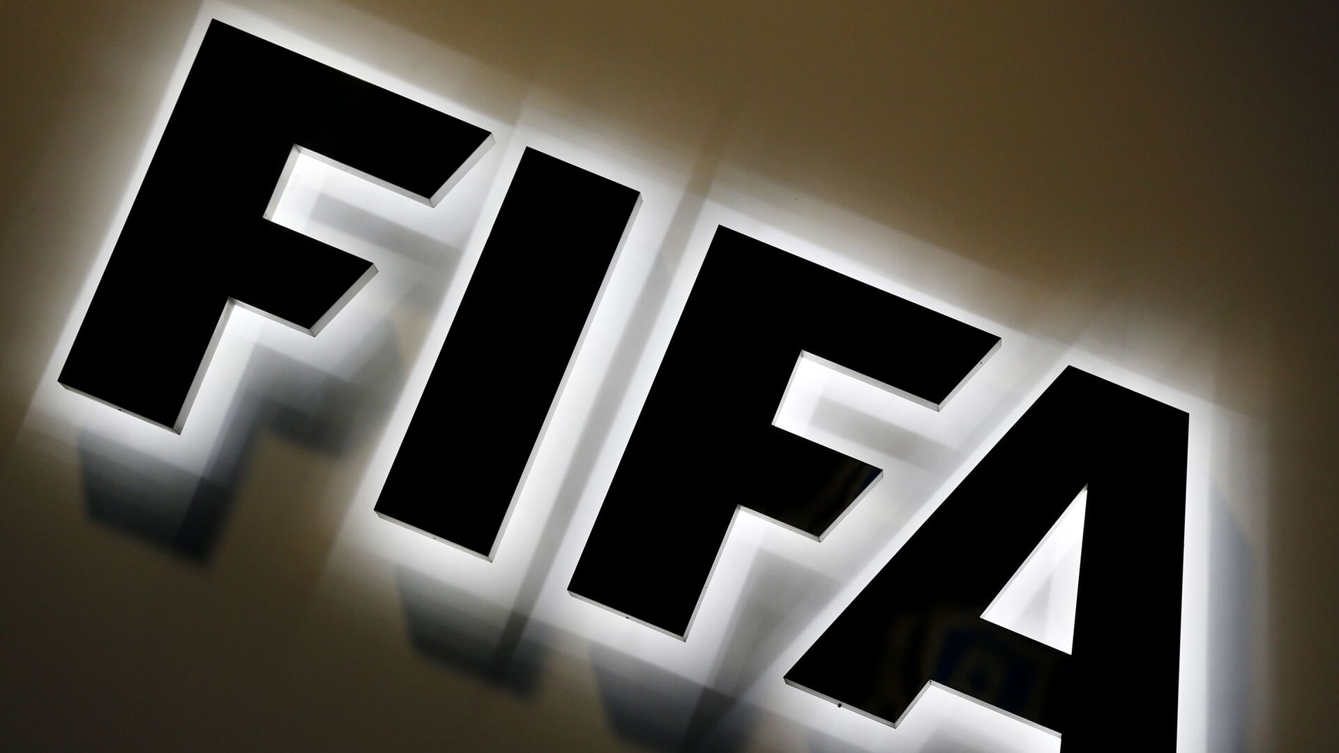 The FIFA logo outside FIFA headquarters in Zurich, Switzerland, Friday, Sept. 25, 2015.  - Sputnik International, 1920, 22.03.2022
