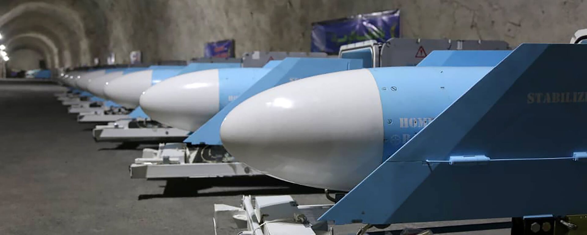 In this photo released Friday, Jan. 8, 2021, by Sepahnews, the website of the Iranian Revolutionary Guard, missiles are displayed during an inauguration of a new military base in an undisclosed location in Persian Gulf in Iran. (Sepahnews via AP) - Sputnik International, 1920, 05.04.2024