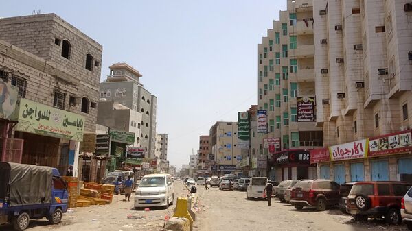 A view shows a street in Yemen's southern coastal city of Aden on May 17, 2020, amid fears that coronavirus is spreading unhindered in the Yemeni city. - Deaths in Aden have surged to five or even seven times higher than normal, an NGO and medics say. Six years of war against the Huthis -- and a widening fault-line among forces opposed to that rebel outfit -- have left authorities ill-equipped to control the spread of the virus. - Sputnik International
