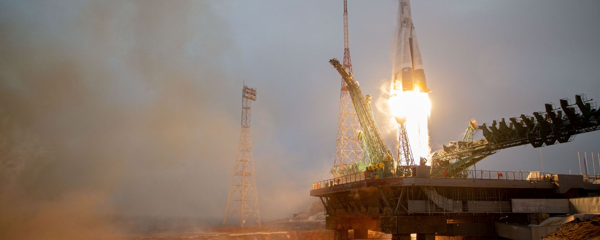 The Soyuz spacecraft with the Arktika-M satellite for monitoring the climate and environment in the Arctic, blasts off from the launchpad at the Baikonur Cosmodrome, Kazakhstan February 28, 2021. - Sputnik International, 1920, 11.11.2021