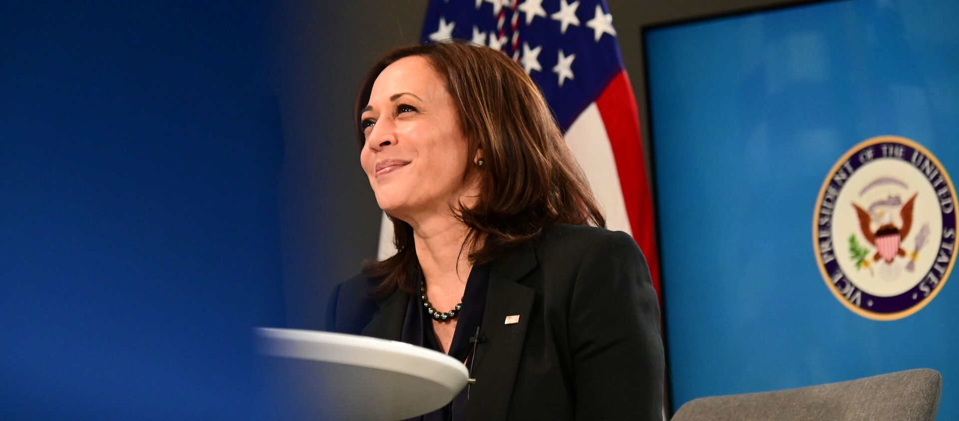 US Vice President Kamala Harris participates in a virtual meeting to discuss the newly-signed American Rescue Plan, COVID-19 relief legislation, at the White House in Washington, US, March 11, 2021 - Sputnik International, 1920, 22.03.2021