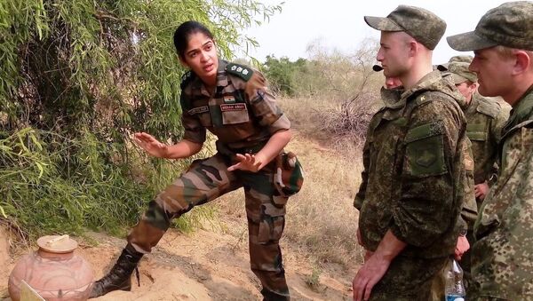 Indian army lady officer - Sputnik International