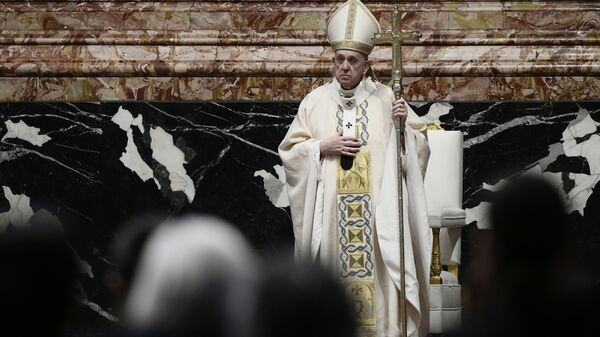 Pope Francis celebrates Easter Mass at St. Peter's Basilica at The Vatican Sunday, April 4, 2021, during the Covid-19 coronavirus pandemic - Sputnik International