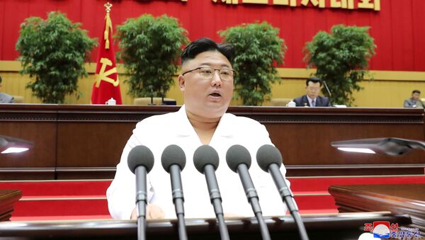 North Korean leader Kim Jong Un addresses a conference of cell secretaries of the ruling Workers' Party in Pyongyang, in this undated photo released on April 7, 2021 by North Korea's Korean Central News Agency (KCNA). - Sputnik International