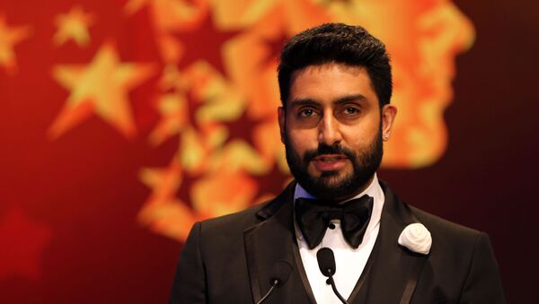 Bollywood actor Abhishek Bachchan speaks during a ceremony awarding the Global Teacher Prize, in Dubai, United Arab Emirates, Sunday, 13 March 2016 - Sputnik International