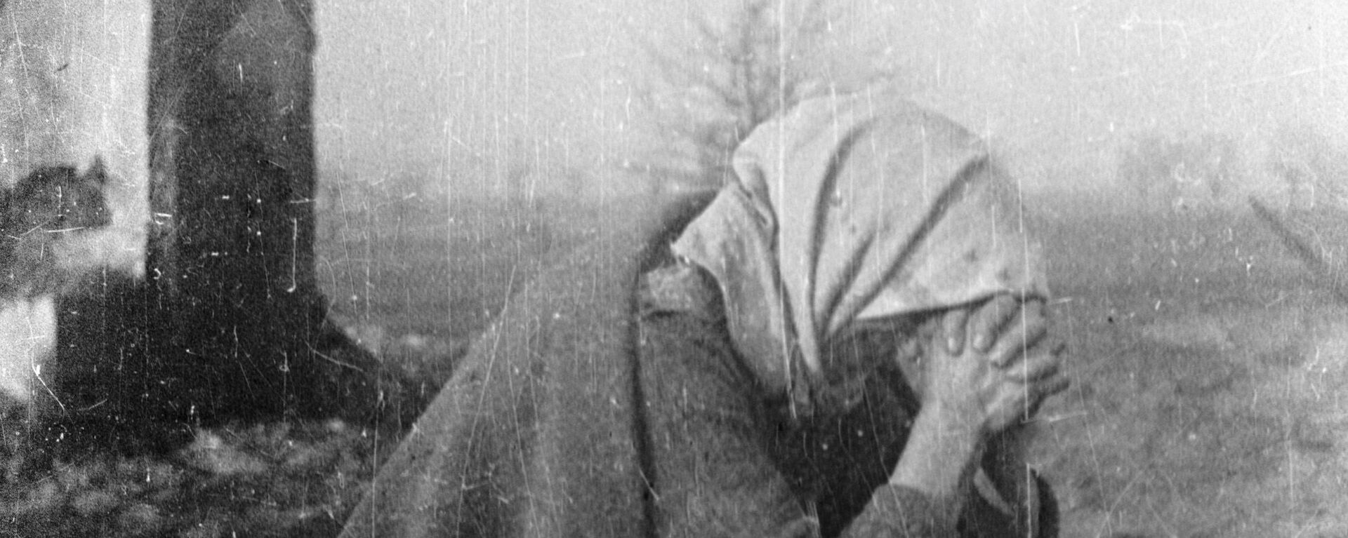 A woman crying - Sputnik International, 1920, 09.04.2021