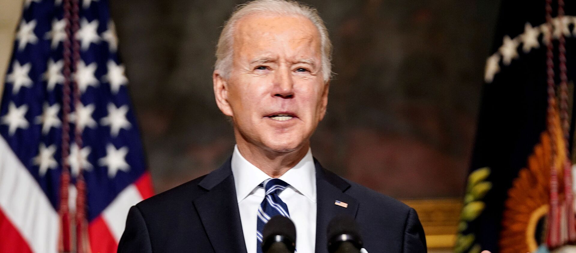 FILE PHOTO: U.S. President Joe Biden delivers remarks on tackling climate change prior to signing executive actions in the State Dining Room at the White House in Washington, U.S., January 27, 2021.  - Sputnik International, 1920, 10.04.2021
