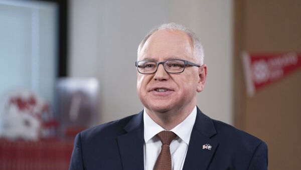 Minnesota Gov. Tim Walz delivers his third State of the State address Sunday, March 28, 2021 from his old classroom at Mankato West High School in Mankato, Minn. - Sputnik International