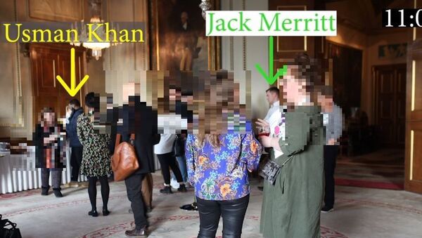 Usman Khan is pictured collecting his brunch buffet as Jack Merritt, one of his victims, waits behind him in the queue - Sputnik International