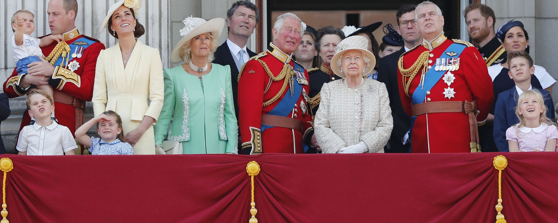 Britain's Queen Elizabeth, center, and members of the royal family attend the annual Trooping the Colour Ceremony in London, Saturday, June 8, 2019.  - Sputnik International, 1920, 15.04.2021