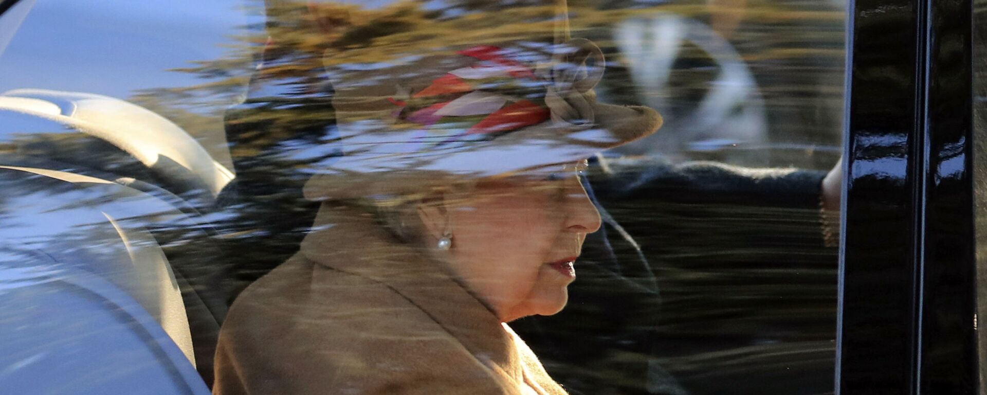 Britain's Queen Elizabeth attends a service at St Peter's church in Wolferton, near the Sandringham Estate in England, Sunday, Jan. 20, 2019. - Sputnik International, 1920, 16.04.2021