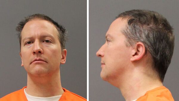 Former Minneapolis Police Officer Derek Chauvin is shown in a combination of police booking photos after a jury found him guilty on all counts in his trial for second-degree murder, third-degree murder and second-degree manslaughter in the death of George Floyd in Minneapolis, Minnesota, U.S. April 20, 2021. Picture taken April 20, 2021 and released on April 21, 2021. - Sputnik International