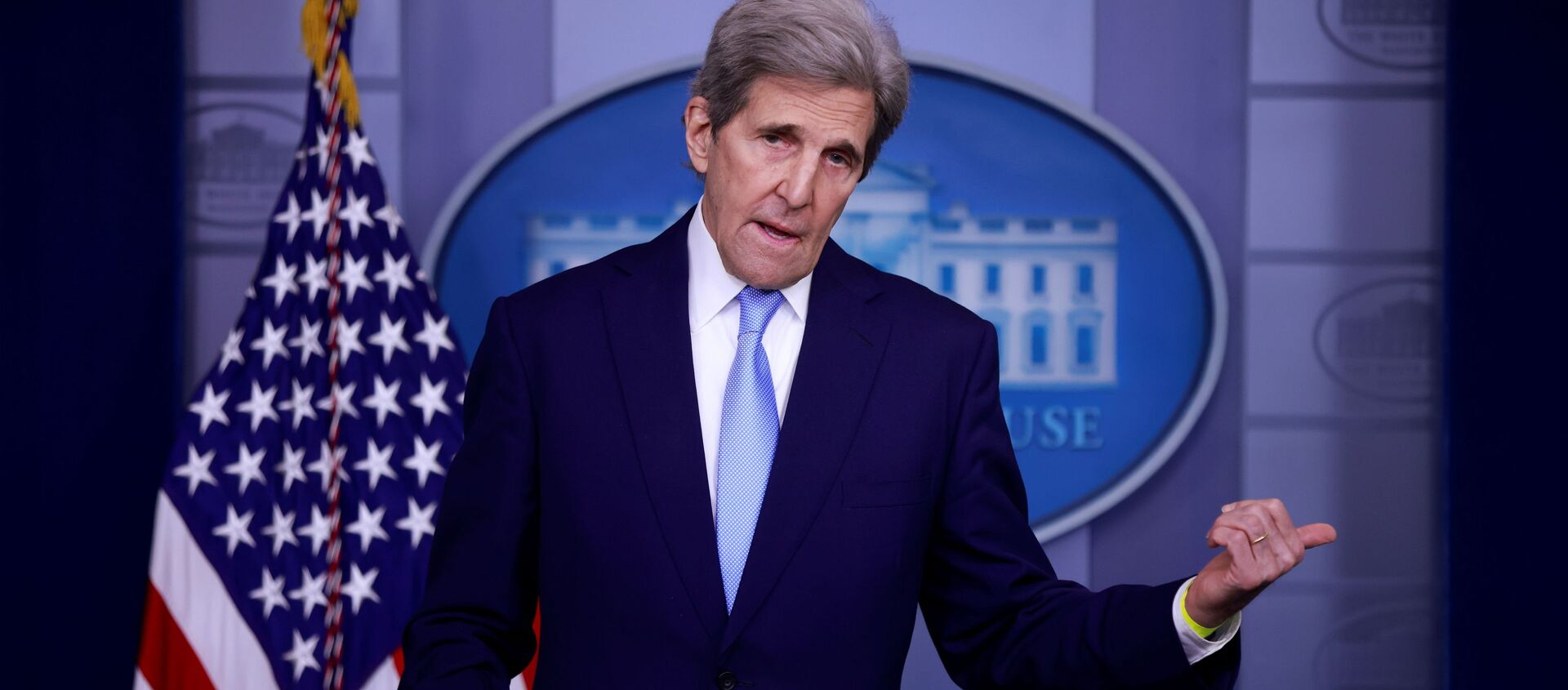 John Kerry, Special Presidential Envoy for Climate, delivers remarks during a press briefing at the White House in Washington, U.S., April 22, 2021. - Sputnik International, 1920, 26.04.2021