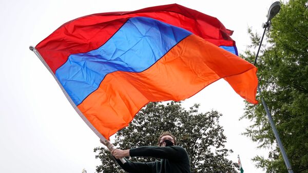 Members of the Armenian diaspora rally in front of the Turkish Embassy after U.S. President Joe Biden recognized that the 1915 massacres of Armenians in the Ottoman Empire constituted genocide in Washington, U.S., April 24, 2021.   - Sputnik International