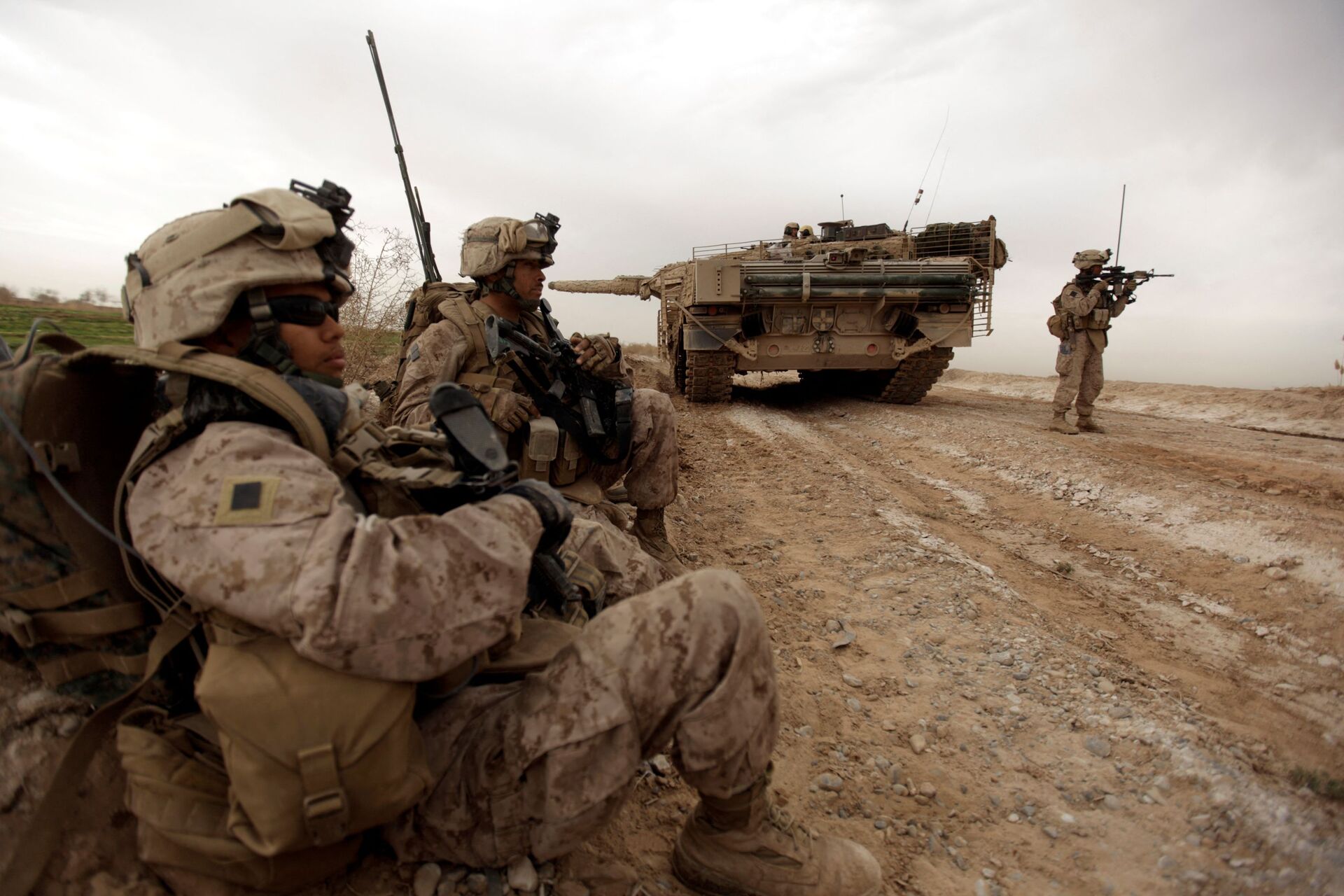 Afghanistan No Longer Priority for West, So US Troops to Exit Despite Violence Reports, Analysts Say - Sputnik International, 1920, 25.06.2021